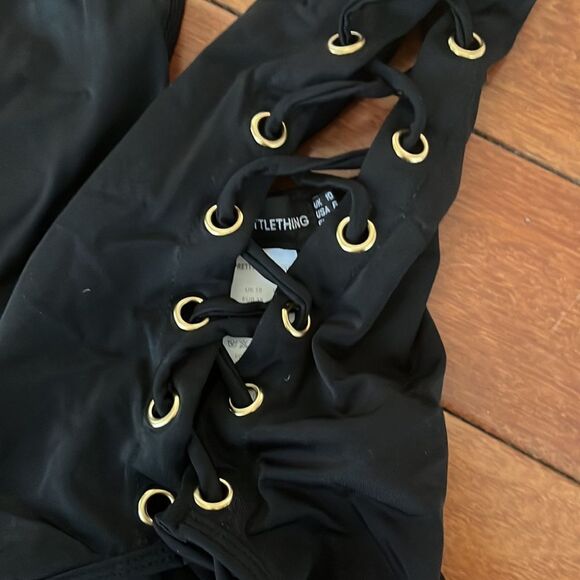 PrettyLittleThing Black Clio Black Lace Up Plunge Swimsuit Sz 10 NWOT - Picture 5 of 7